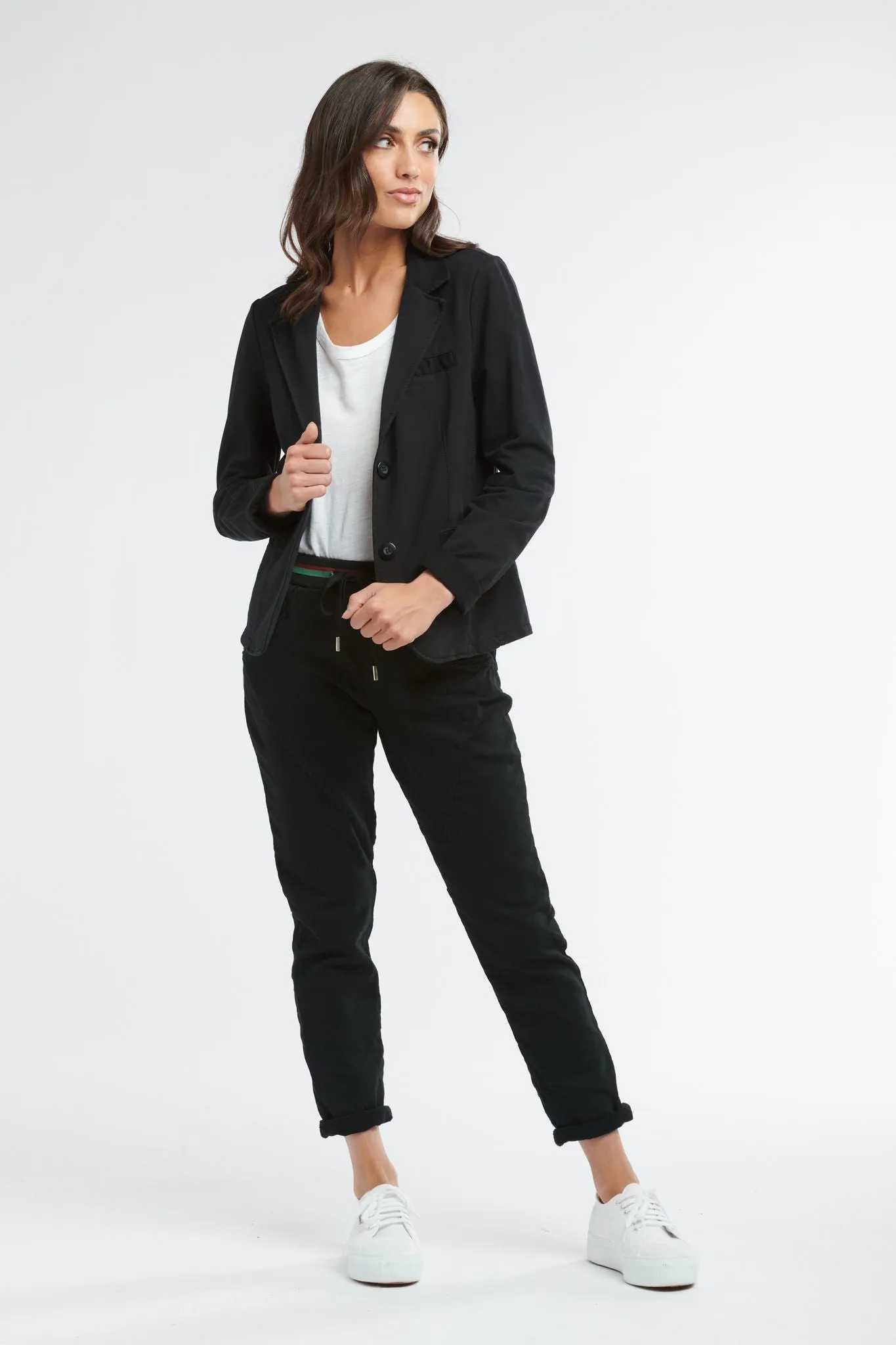 Maha Jacket Black