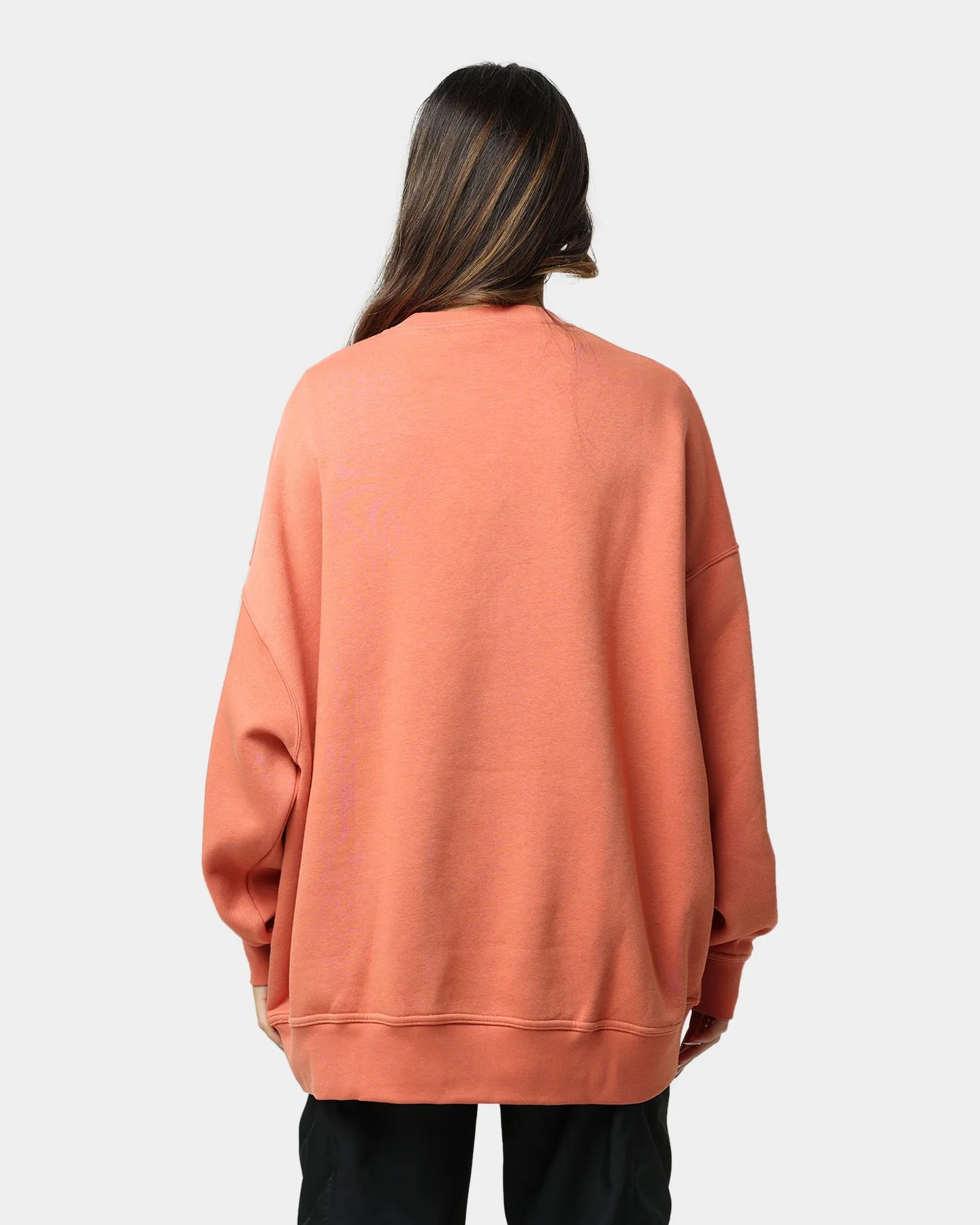 Nike Women's Sportswear Essential Collection Fleece Oversized Crewneck Light Madder Root